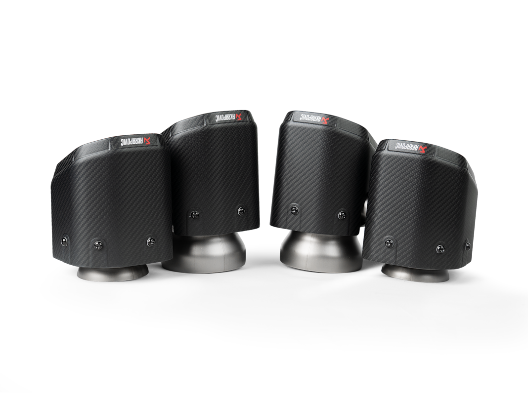 Akrapovic tail pipe set, detail