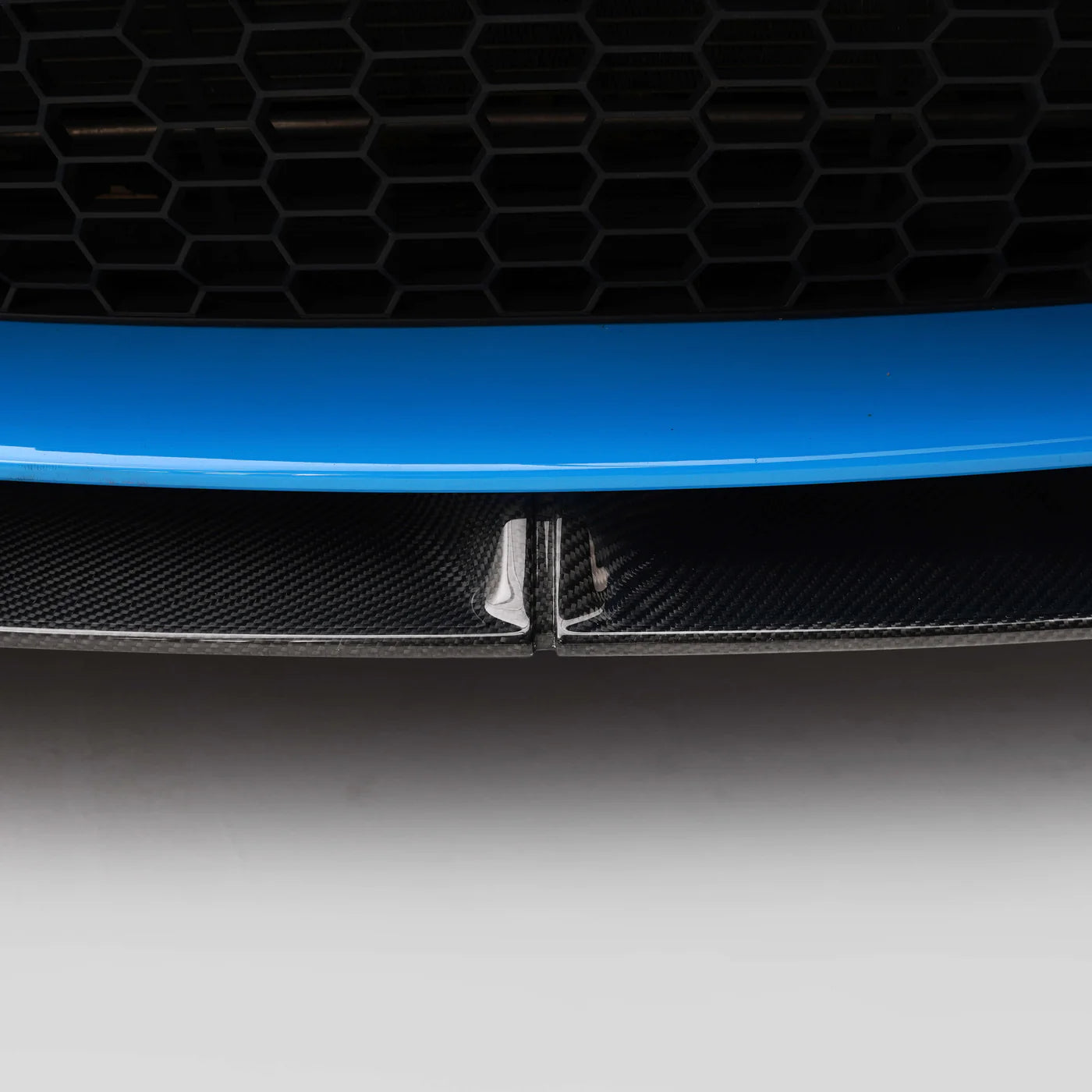 ADRO front splitter van carbon voor de M3/M4