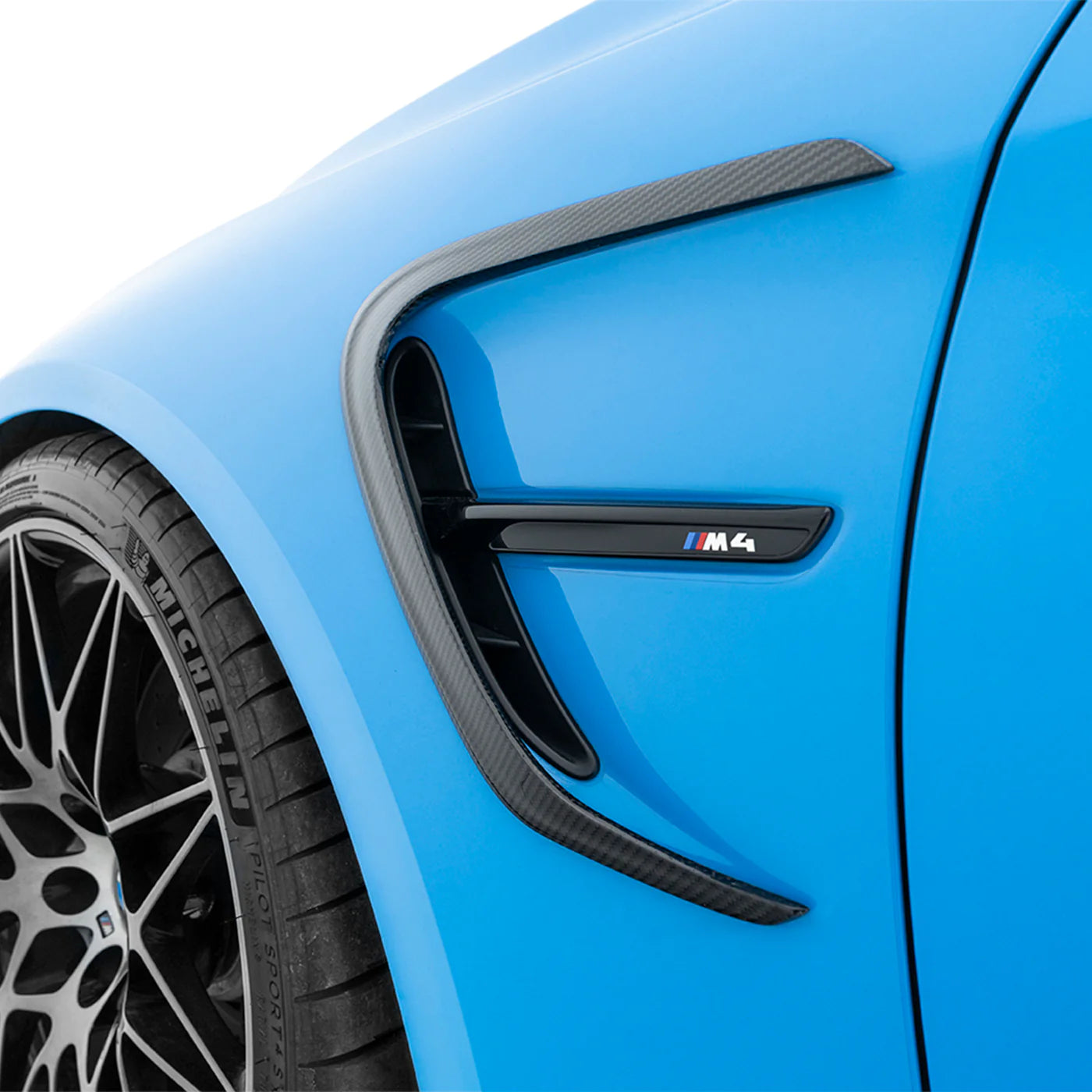 ADRO fender trim covers van carbon voor de M4