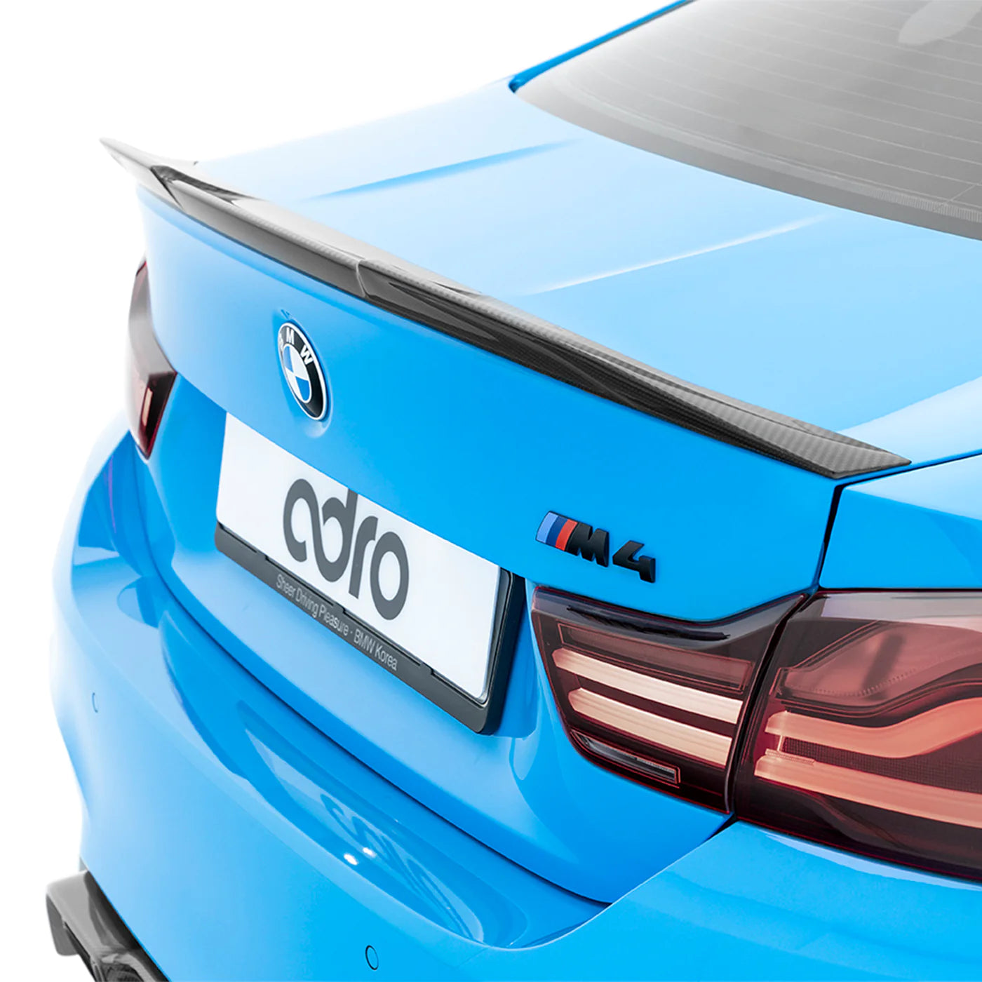 ADRO dry carbon fiber trunk spoiler in Carbon voor M4