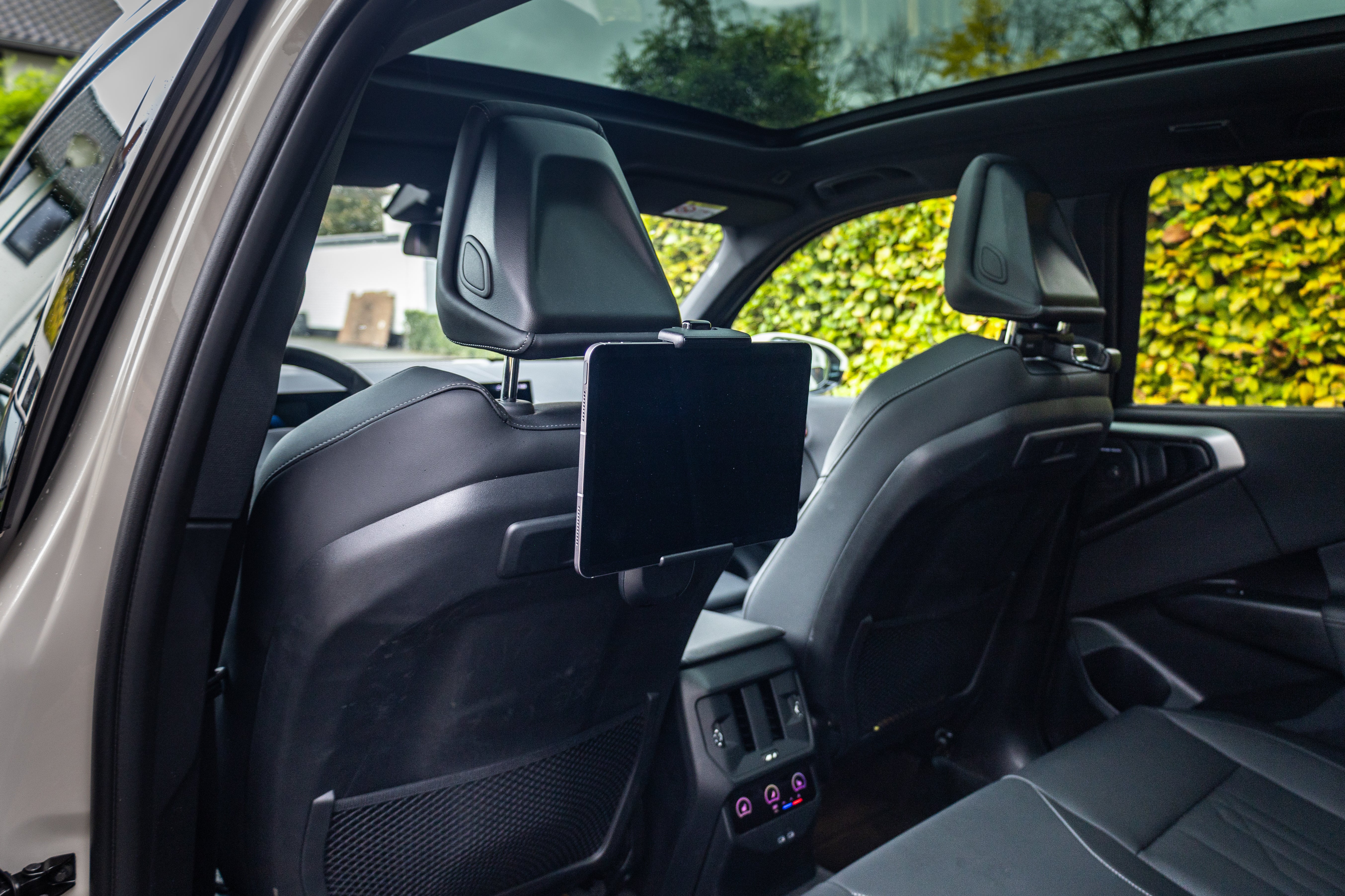 BMW Travel & Comfort Tablet houder universeel