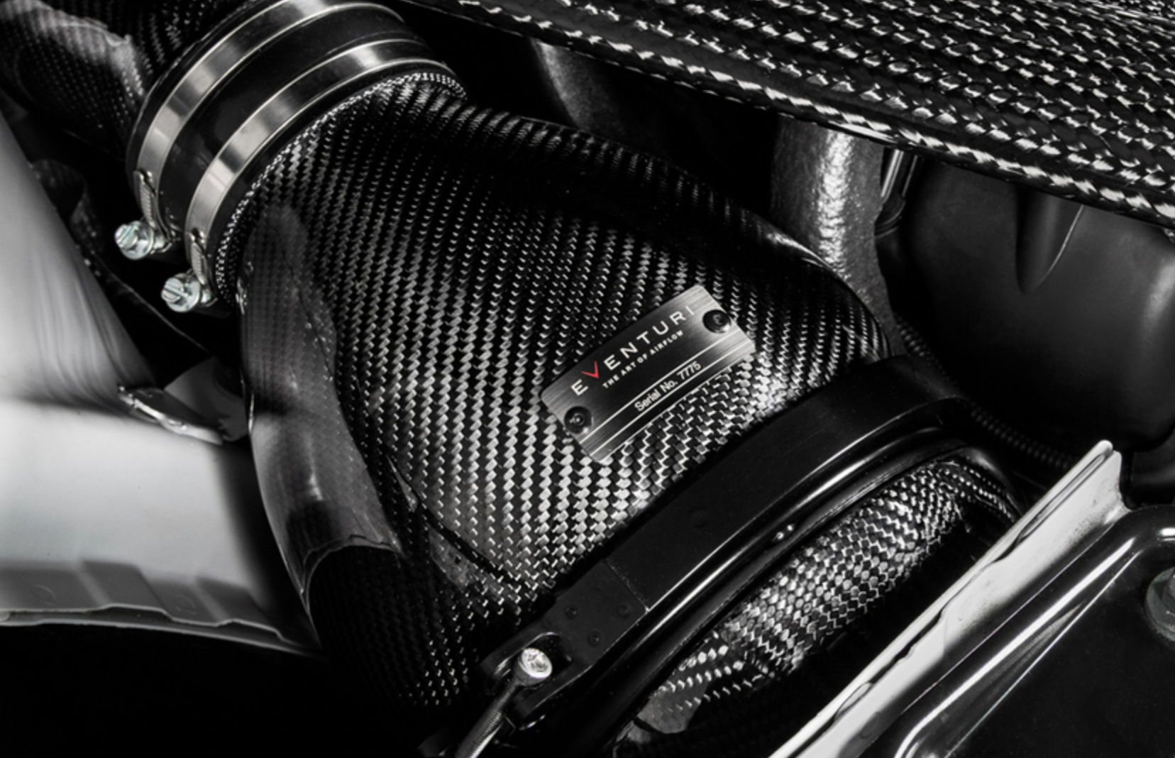 Eventuri inlaatsysteem in Carbon voor M2