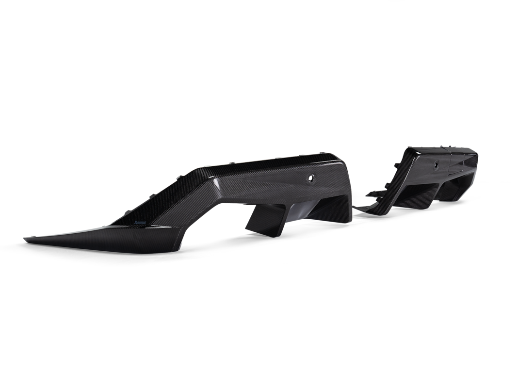 Akrapovič High gloss Black frame rear Carbon fibre Diffuser M5 (G90/G99)-OPF/GPF
