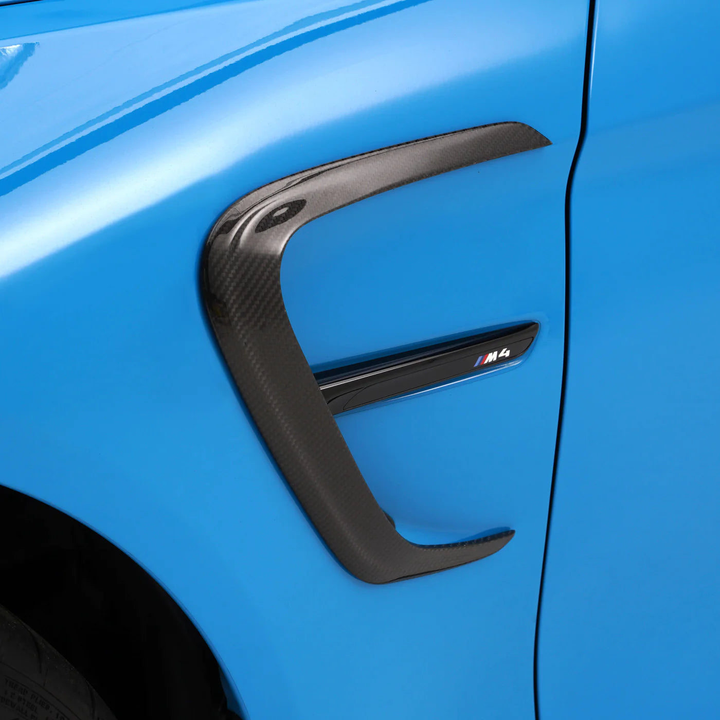 ADRO fender trim cover in Carbon voor M4